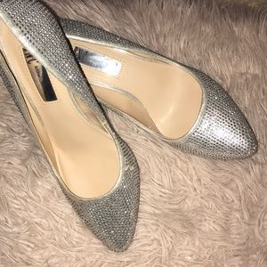 Prom heals, closed toe